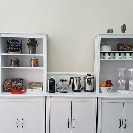 Angelica Bed & Breakfast Наполи Екстериор снимка
