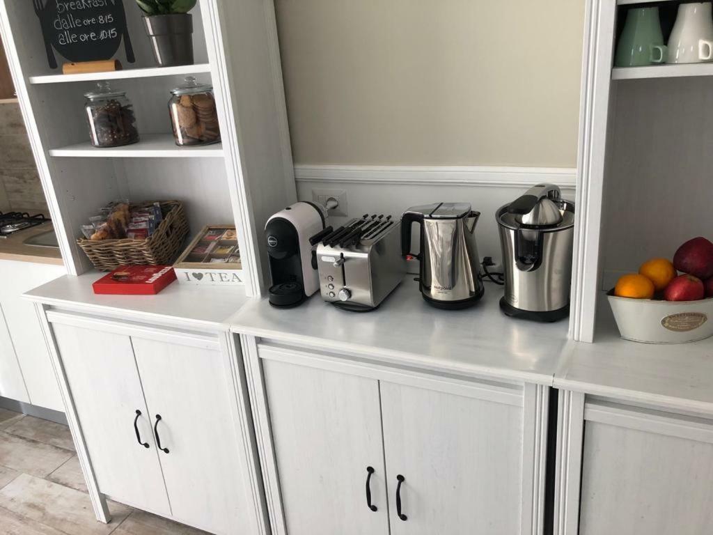 Angelica Bed & Breakfast Наполи Екстериор снимка