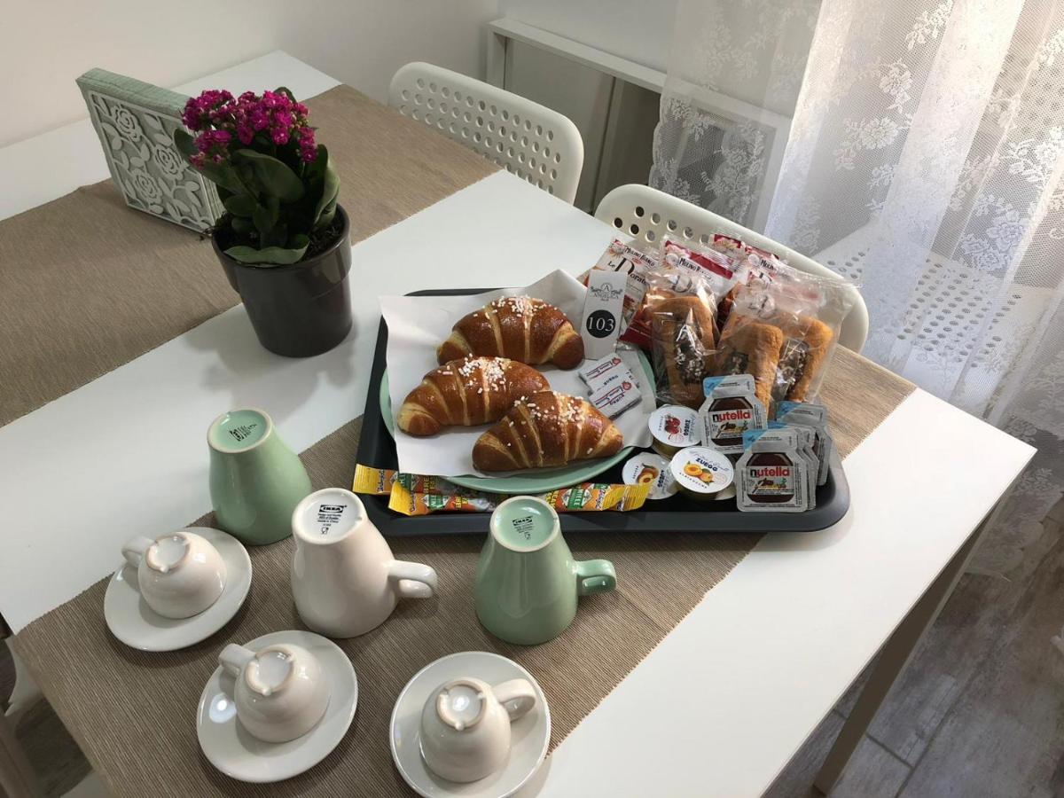 Angelica Bed & Breakfast Наполи Екстериор снимка